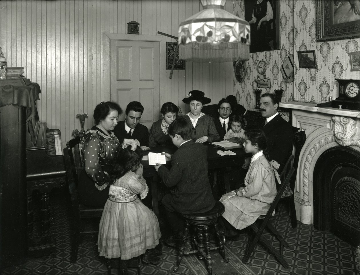 Komitet Ewangelizacyjny, Studium Biblijne w domu pani Vitello, 359 E. 49th Street, prowadzone przez pannę Jones. 30 marca 1916 r. autorstwa William Davis Hassler