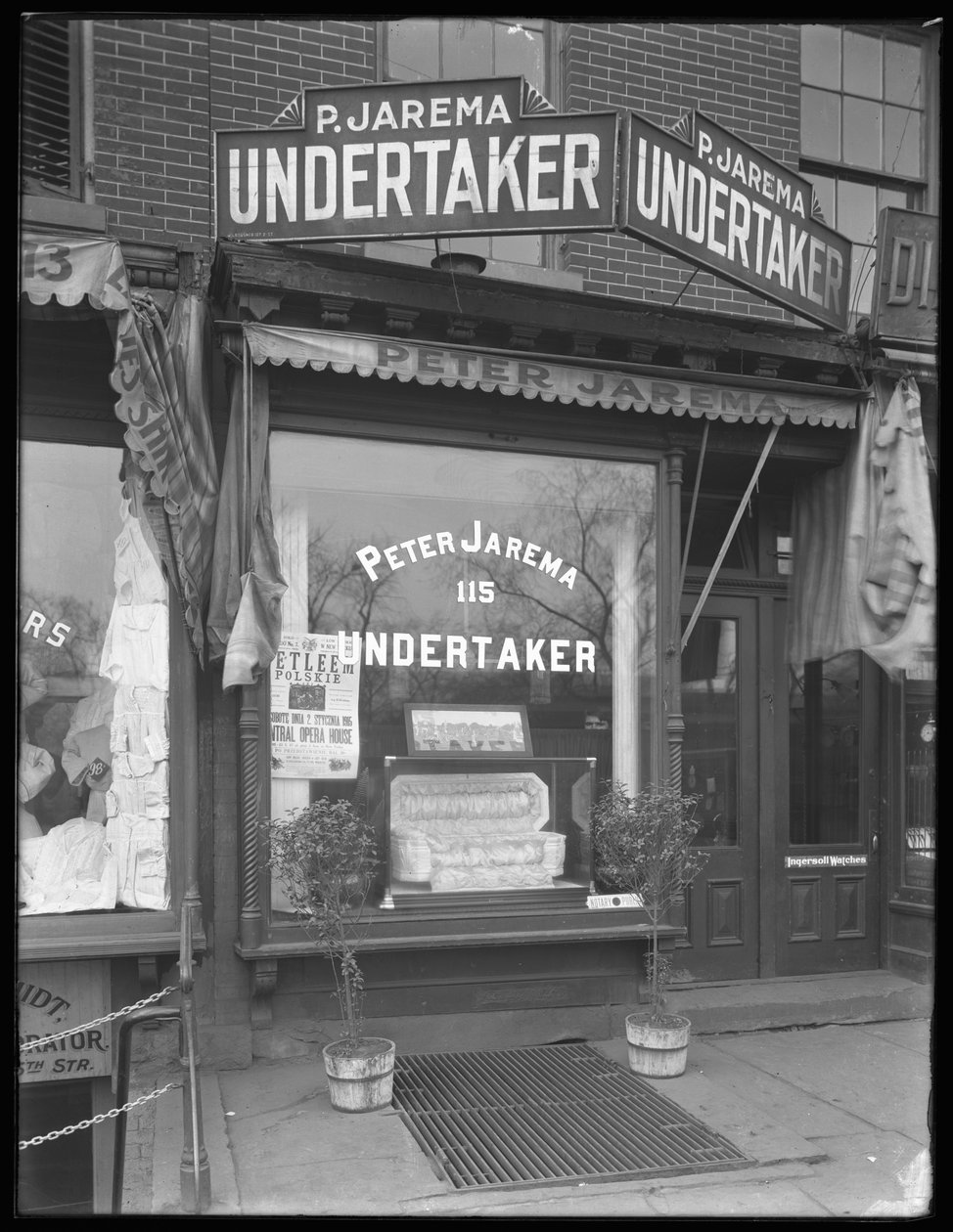 Peter Jarema, ukraiński przedsiębiorca pogrzebowy, 115 Avenue A, Nowy Jork, 14 listopada 1914 r. autorstwa William Davis Hassler