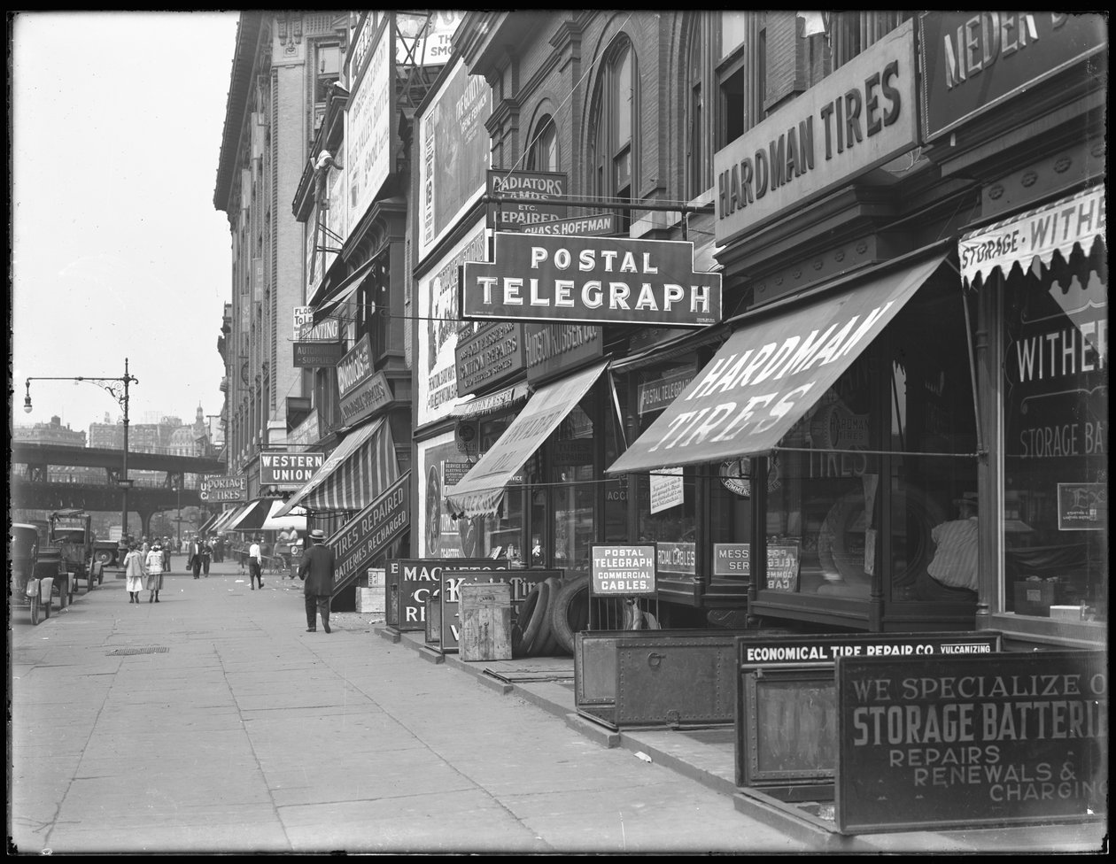 Postal Telegraph sign, 1906 Broadway, Nowy Jork, 18 sierpnia 1916 autorstwa William Davis Hassler
