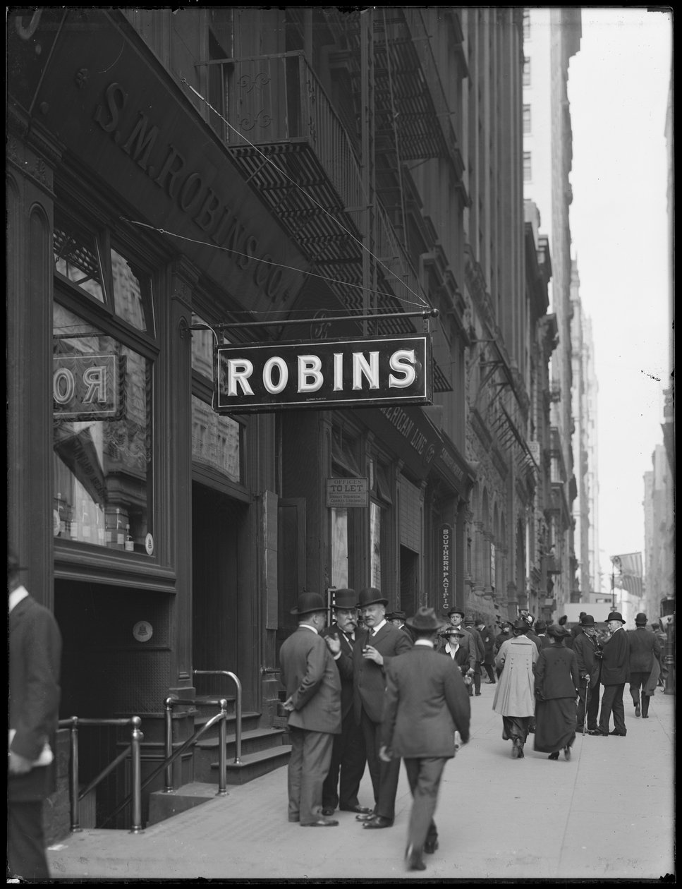 ŚM Znak Robins Co. przy 35 Broadway, Nowy Jork, 2 maja 1916 r. autorstwa William Davis Hassler