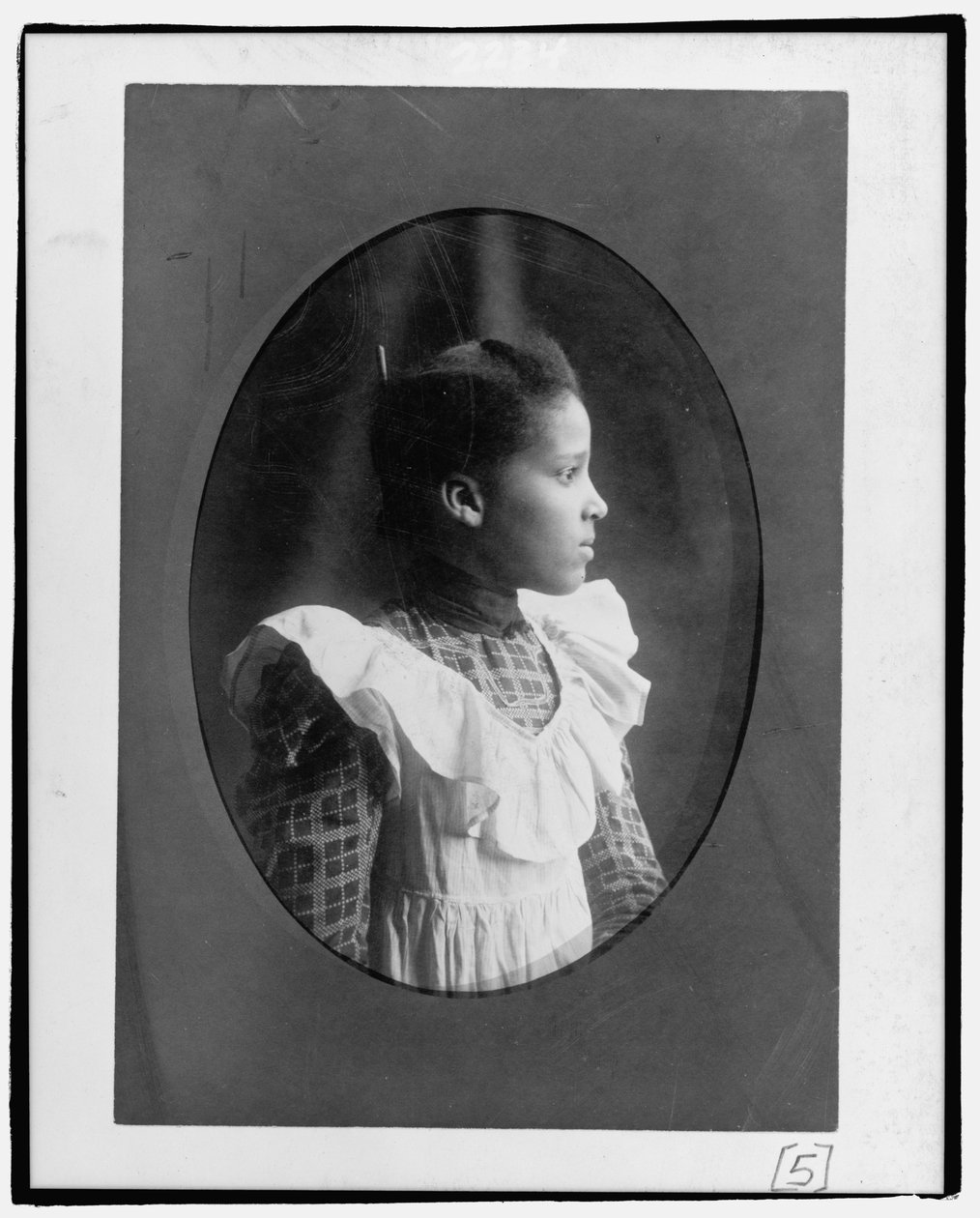 Bazoline Estelle Usher, studentka Uniwersytetu w Atlancie autorstwa William Edward Burghardt "W. E. B." Du Bois