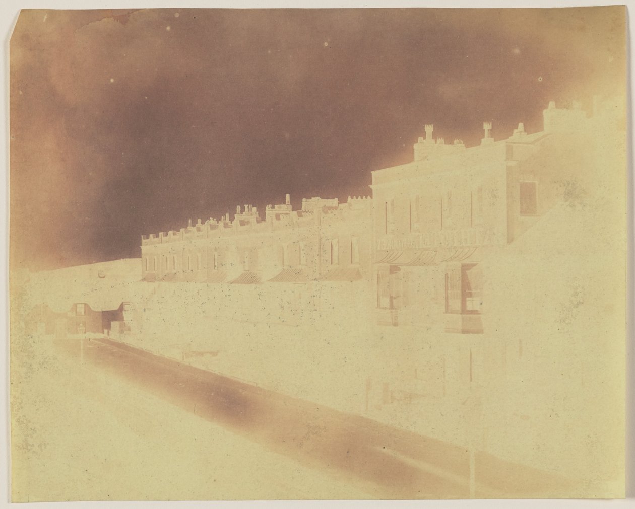 [Scena uliczna w Bath, Anglia] autorstwa William Henry Fox Talbot