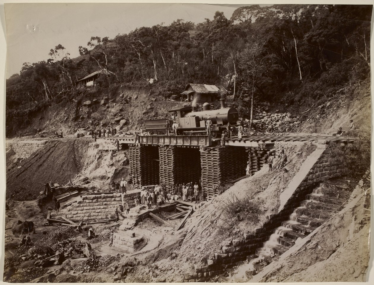 Bez tytułu (budownictwo kolejowe) (zdjęcie czarno-białe) autorstwa William Henry Fox Talbot