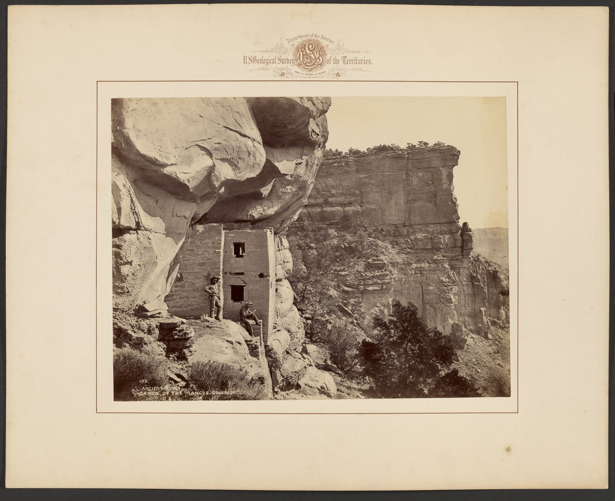 Starożytne ruiny w kanionie Mancos w Kolorado autorstwa William Henry Jackson
