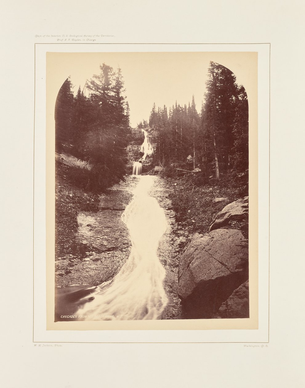 Wodospad z Mount Blackmore autorstwa William Henry Jackson