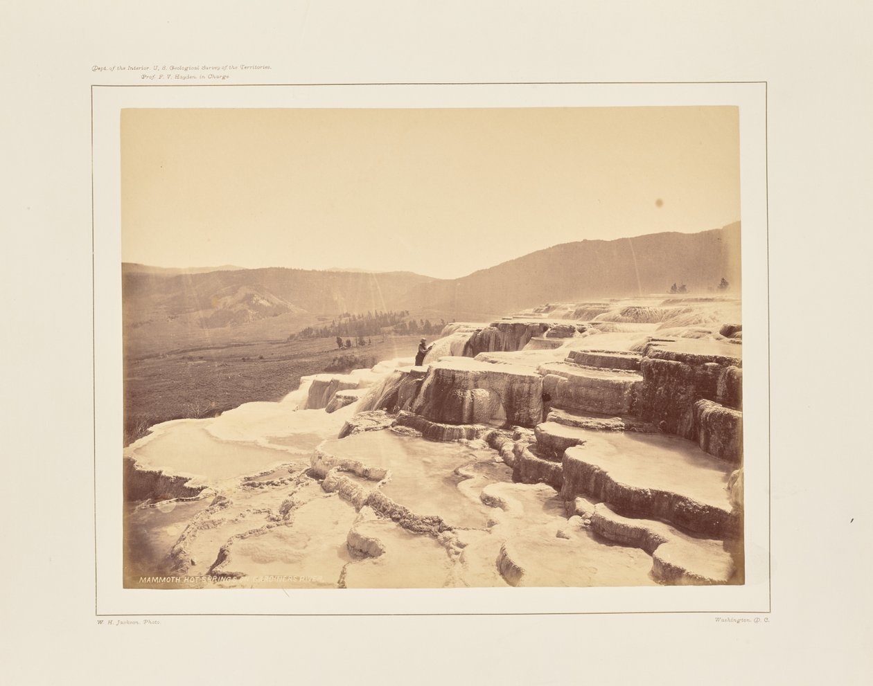 Mammoth Hot Springs nad rzeką Gardiner autorstwa William Henry Jackson