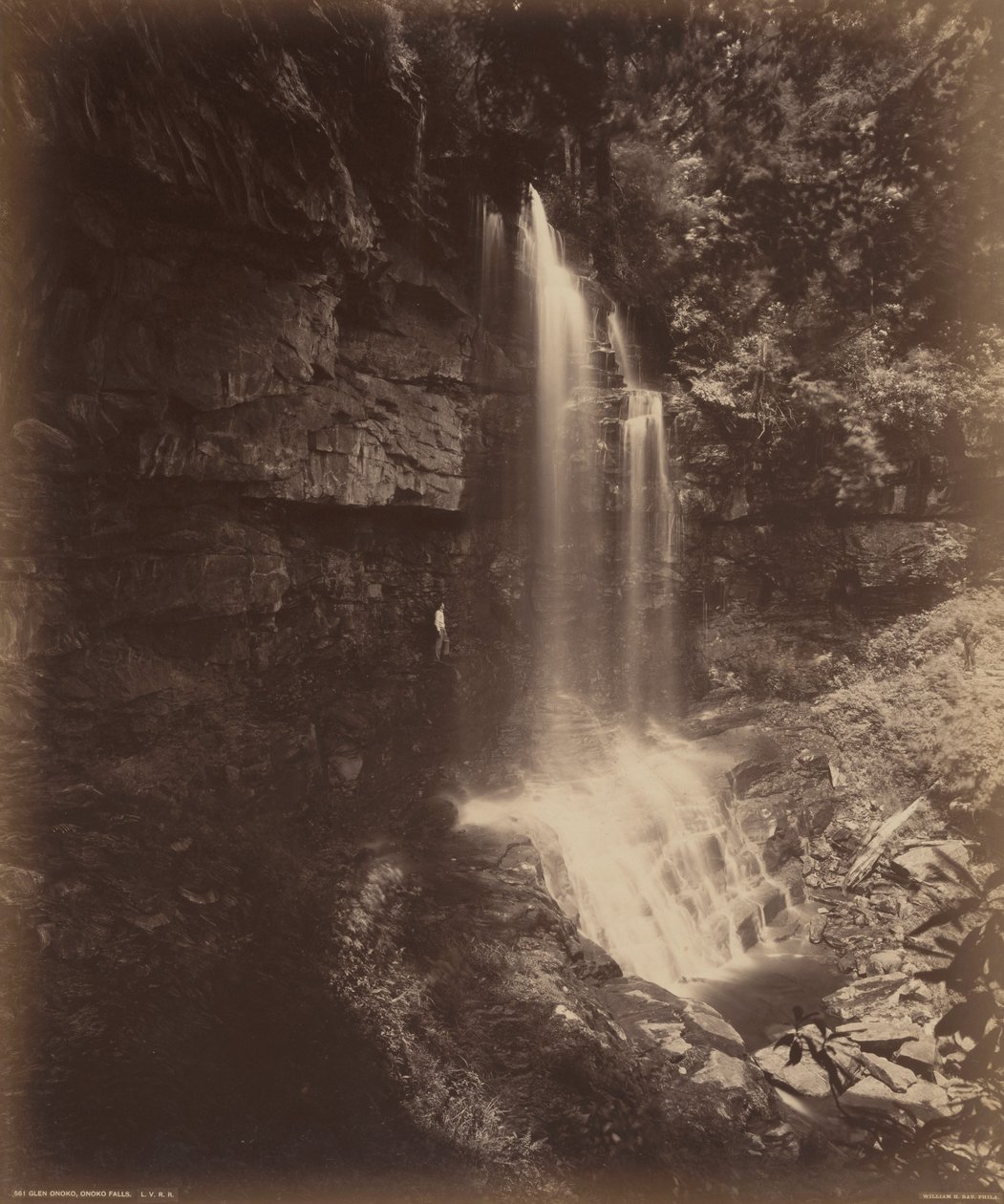 Glen Onoko, wodospad Onoko, ok. 1895 r. (zdjęcie) autorstwa William Herman Rau