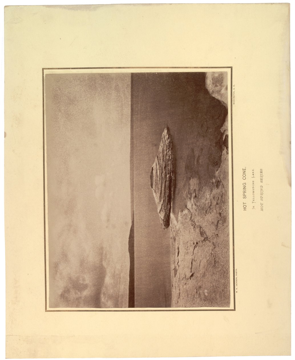 Stożek gorącego źródła, w jeziorze Yellowstone, 1871 (zdjęcie w sepii) autorstwa William Hicks Jackson