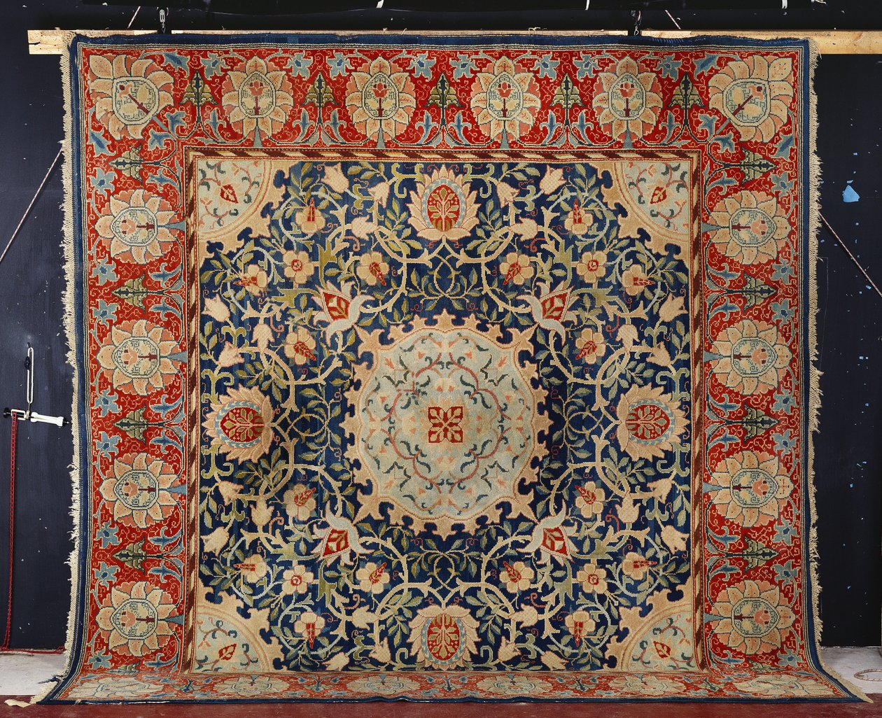 Rzadki ręcznie tkany dywan „Swan-House” Hammersmith, Morris & Co. , ok. 1890 autorstwa William Morris