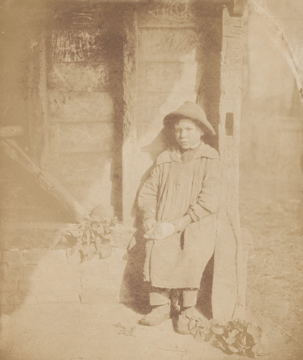 Chłopiec obierający rzepę, ok. 1854 (zdjęcie) autorstwa William P Sherlock