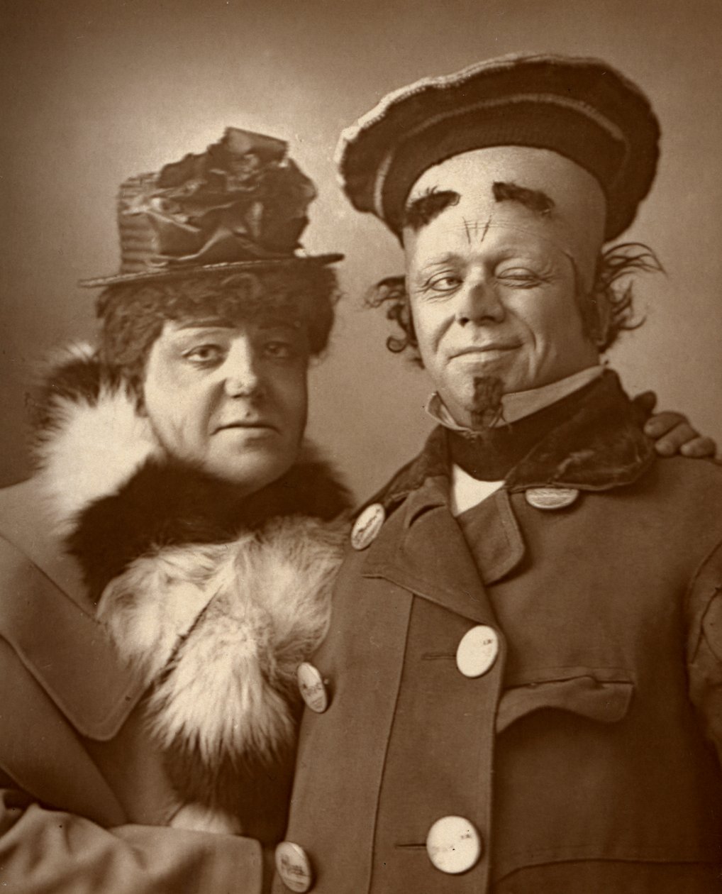 Harry Nicholls i Herbert Campbell, brytyjscy aktorzy Królowa i Król, 1888. autorstwa William and Daniel Downey