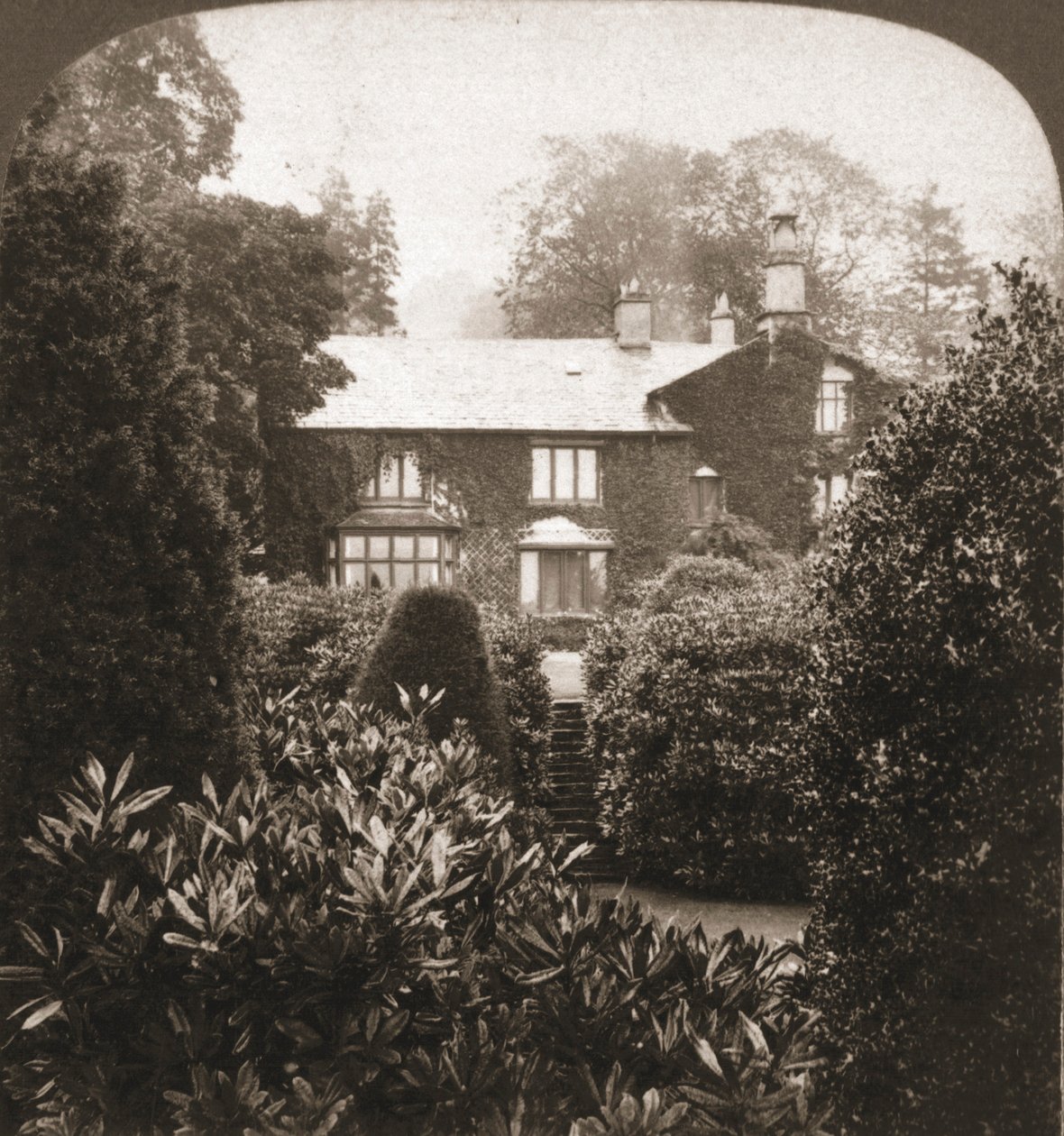 Rydal Mount, dom Williama Wordswortha, Lake District, Anglia, 1903. autorstwa Works and Sun Sculpture Studios
