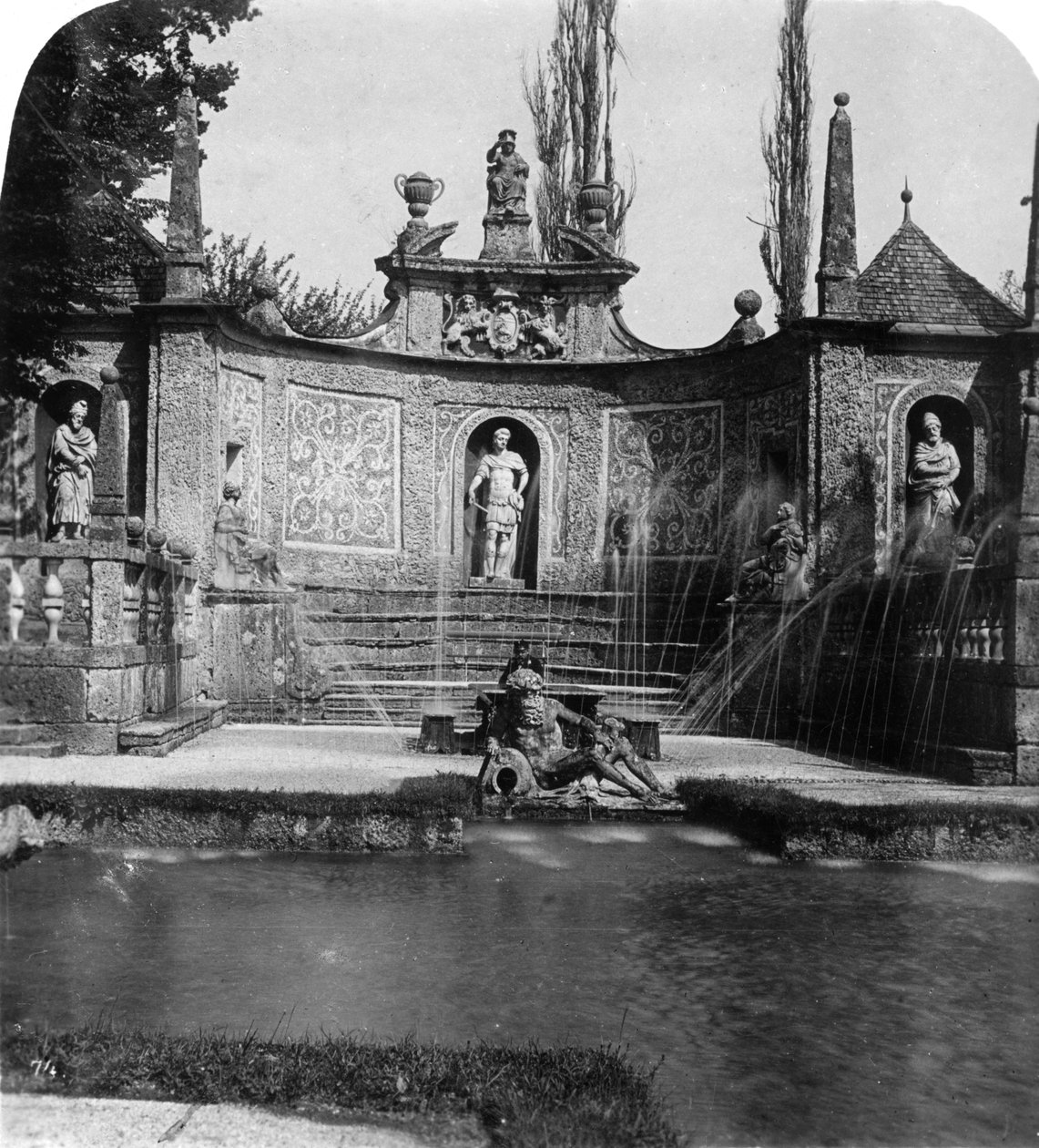 Fontanna, zamek Hellbrunn, Salzburg, Austria, ok. 1900. autorstwa Wurthle and Sons