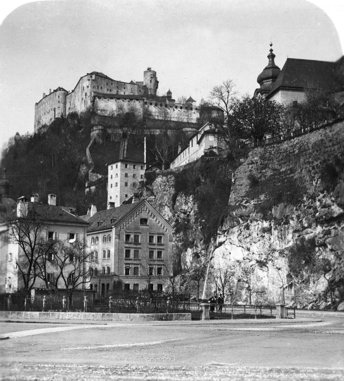 Opactwo Nonnberg, Salzburg, Austria, ok. 1900. autorstwa Wurthle and Sons