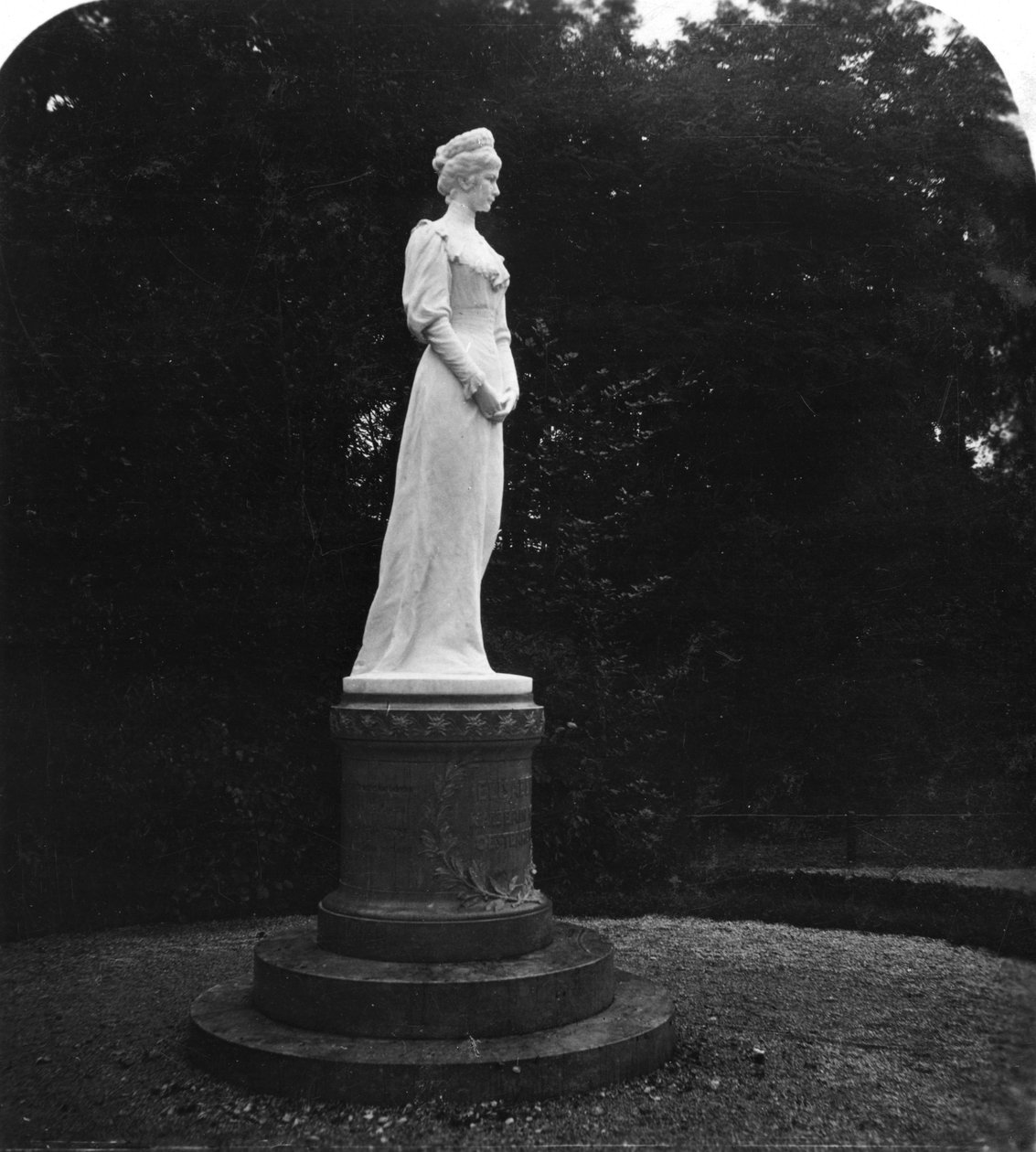 Statua Elżbiety Rosji 1709-1762, Salzburg, Austria, XX wieku. autorstwa Wurthle and Sons
