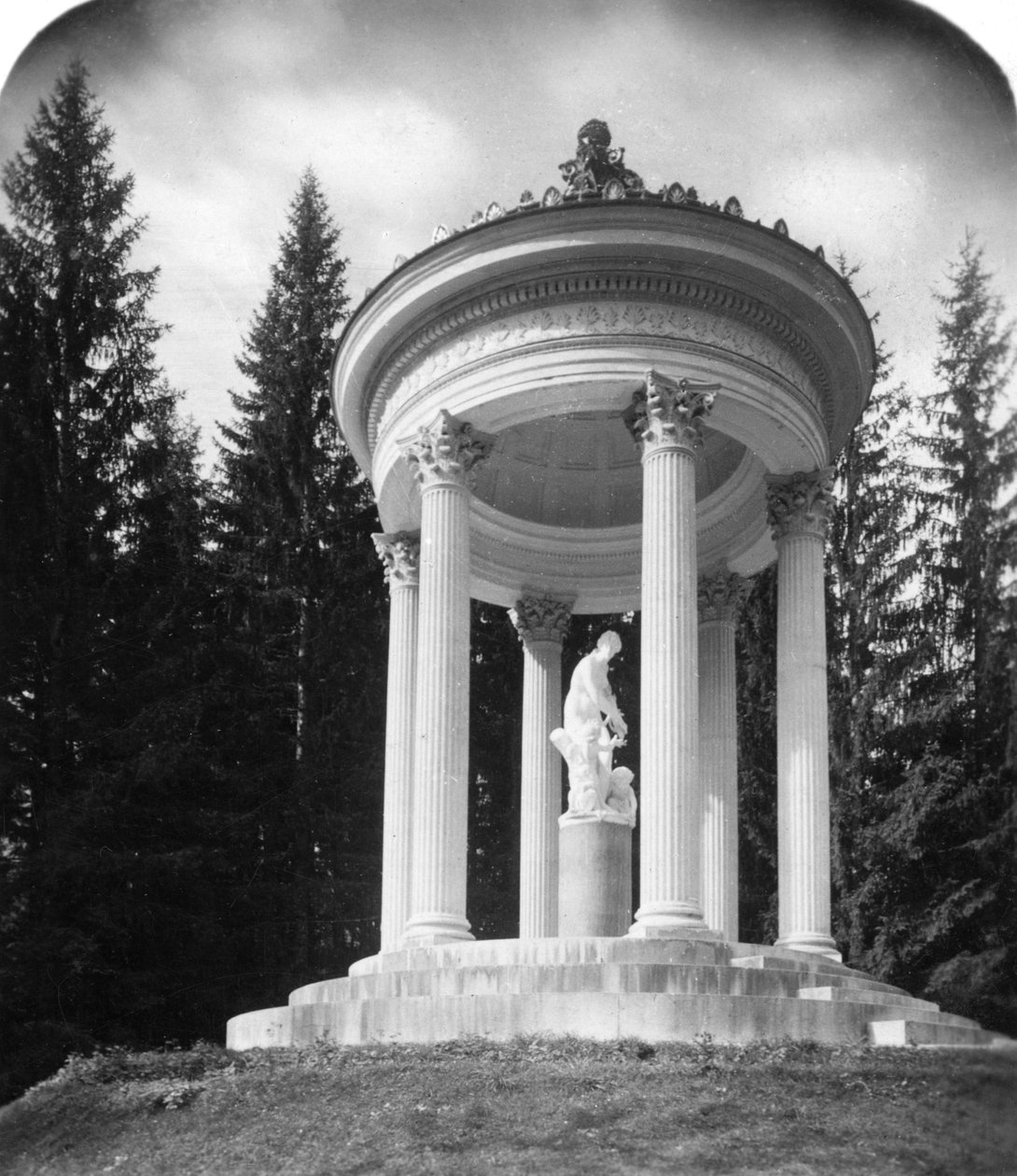 Świątynia Wenus, pałac Linderhof, Bawaria, Niemcy, ok. 1900. autorstwa Wurthle and Sons