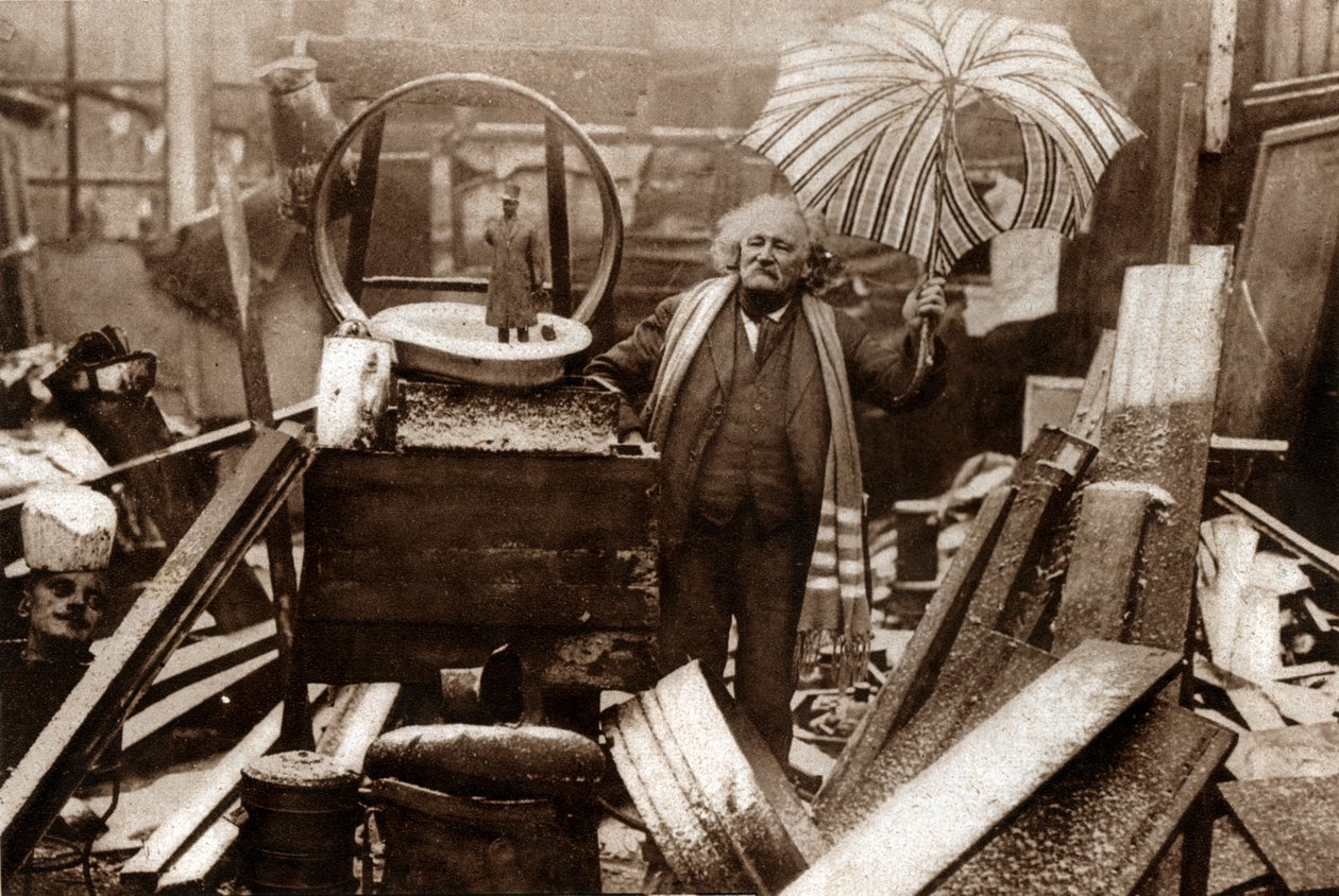 Ks. Fremin, filozof i właściciel pcheł brocante na Montmartre. 1929 (druk) autorstwa . .