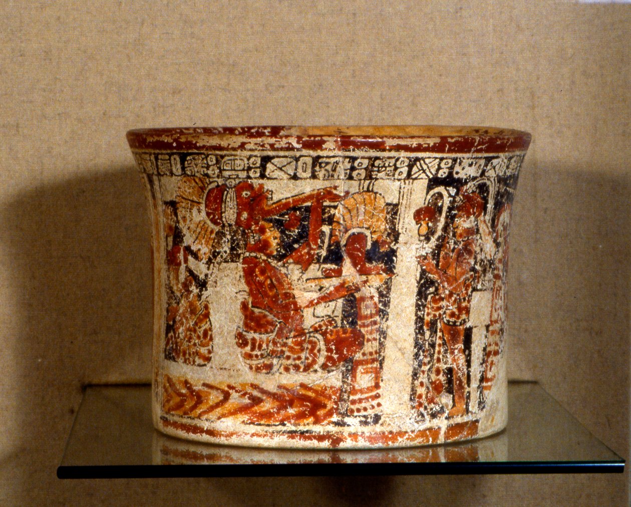 Naczynie pogrzebowe z Calakmul, okres późnego klasyku (600-900 ne) (ceramiczne) autorstwa Hippolyte Lalaise Devéria