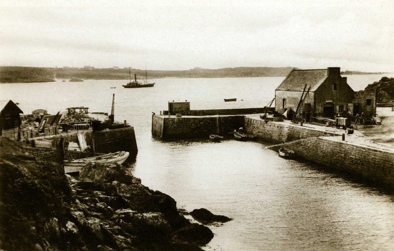 Wyspa Ouessant: port Lampaul podczas przypływu, ok. 1900-1920 (zdjęcie) autorstwa . .