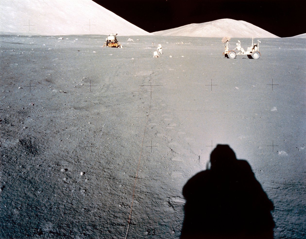 Załogowy lot kosmiczny, USA, baza księżycowa Apollo 17 Apollo 17 w Taurus Littrow autorstwa Ferdinand Georg Waldmuller