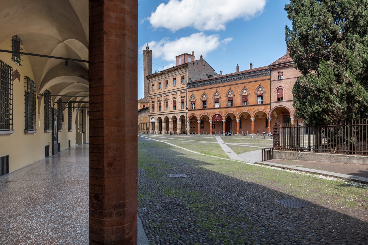Piazza Santo Stefano, Bolonia, Włochy (zdjęcie) autorstwa . .