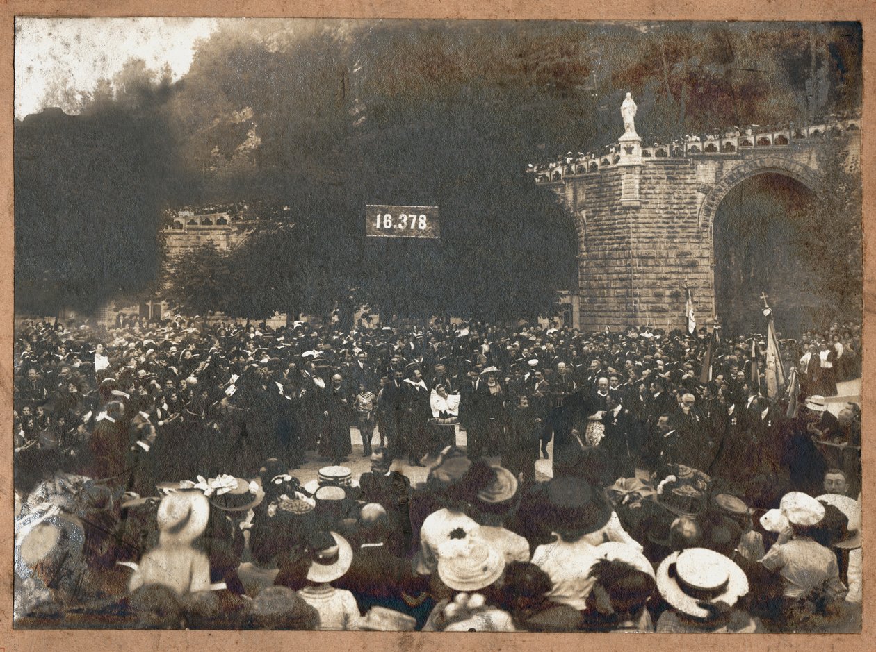 Pilermage de Lourdes. 1910 (zdjęcie czarno-białe) autorstwa . .