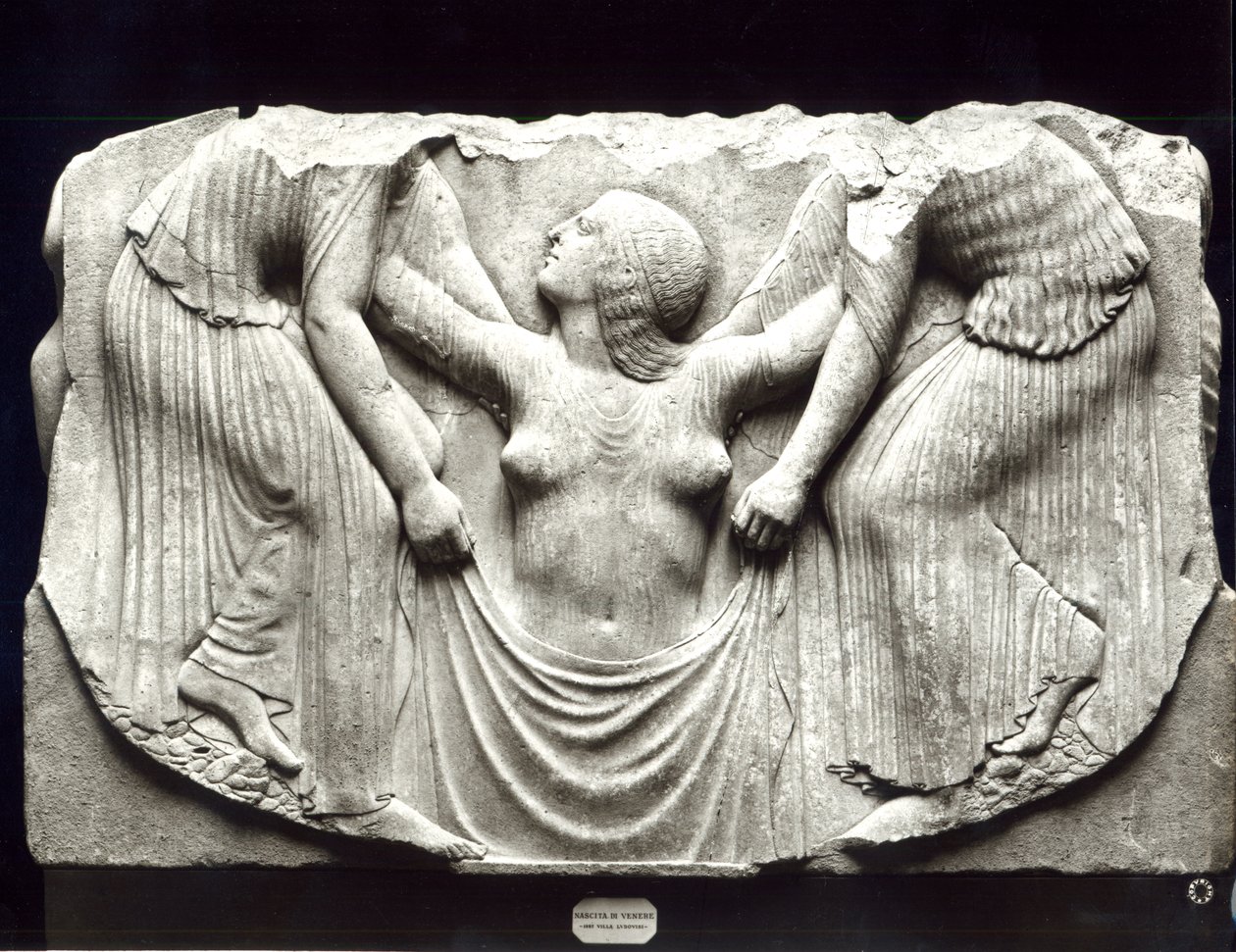 „Tron Ludovisi” lub „Tron Wenus”, z Willi Ludovisi (marmur) (zdjęcie czarno-białe) autorstwa Hippolyte Lalaise Devéria