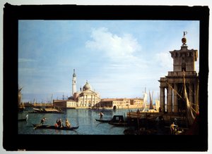 Die Insel San Giorgio Maggiore, Venedig mit der Punta della Dogana und zahlreichen Schiffen von (1697-1768) Canaletto