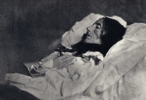Portret poetki Marceliny Desbordes Valmore (Desbordes-Valmore) (1786-1859) na łożu śmierci. Fotografia Felixa Tournachona dit Nadara (1820-1910) z 1859 r. Druk Victora Tournachona, ojca Nadara, koniec XIX wieku. autorstwa Nadar