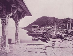 Marmurowy Ghat, Rainuggur, Oodeypore (zdjęcie czarno-białe) autorstwa (after) English photographer