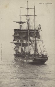 Nieustraszony (czarno-białe zdjęcie) autorstwa (after) English photographer