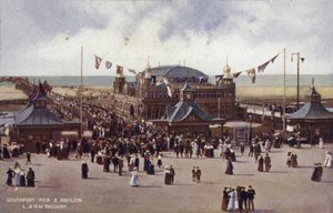 Southport Pier and Pavilion (kolorowe zdjęcie) autorstwa (after) English photographer