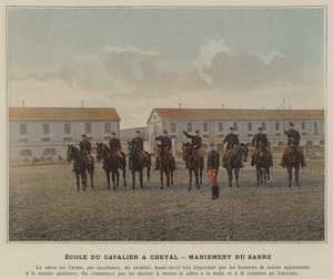 Szkoła jeźdźca na koniu, władanie szablą (zdjęcie kolorowe) autorstwa (after) French Photographer