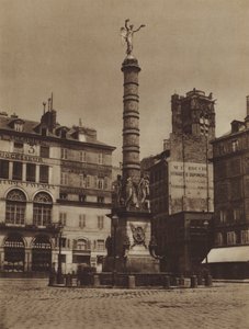 Place du Chatelet, fontanna jest na swoim pierwotnym miejscu (zdjęcie czarno-białe) autorstwa (after) French Photographer