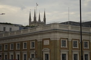 Most Londyński nad Tamizą w samym sercu Londynu autorstwa Albert Mansour