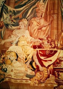 Azja, z gobelinu z czterech stron świata, fragment alegorycznej postaci zdobiącej się klejnotami, I poł. XVIII w. (detal 194760)