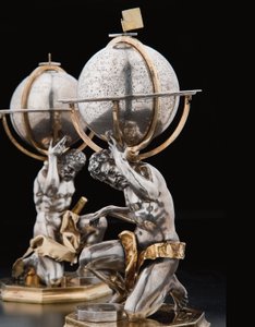 Dwa wyjątkowe globusy ziemskie i niebieskie, wspierane przez Herkulesa i Atlasa, Augsburg, 1697-99