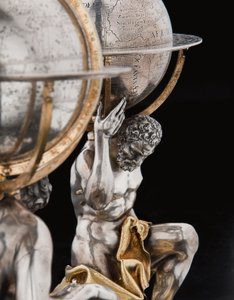 Dwa wyjątkowe globusy ziemskie i niebieskie, wspierane przez Herkulesa i Atlasa, Augsburg autorstwa Abraham Drentwett
