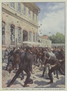 Między socjalistami a związkowcami w Mediolanie, strajkujący goniec telegraficzny atakujący Izbę?