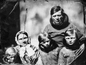 Duński urzędnik (Hans Elberg) z rodziną