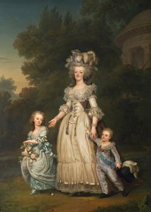 Królowa Maria Antonina z Francji i dwoje jej dzieci spacerujących po parku Trianon, 1785