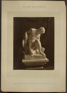 [„Umierający gladiator” autorstwa Juliena, Luwr] autorstwa Adolphe Braun