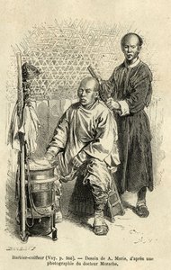 Jego ekwipunek podróżny to barber barber barber, ławka i drewniane cylindryczne pudełko z przegródkami i miską. Grawer na podstawie rysunku A.Marie, ilustrujący podróż do Pekinu i północnych Chin, T.Choutze, w 1873, opublikowany w autorstwa Adrien Emmanuel Marie