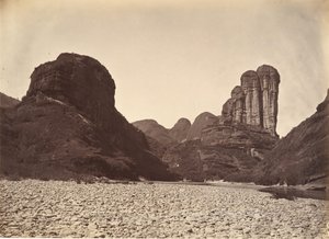 Piled Stone Mountain w pobliżu Sing Chang, ca. 1869.
