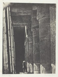 Medinet-Habou, Galeria Pałacu Ramzesa-Méiamouna; Teby autorstwa Aimé Rochas