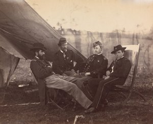 [Czterech oficerów], ok. godz. 1864. autorstwa Alexander Gardner