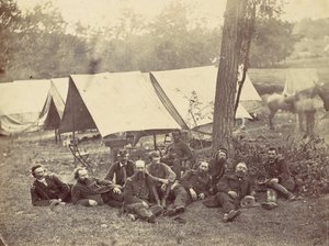 Grupa w Kwaterze Głównej Armii Potomaku, Antietam, październik 1862, 1862. autorstwa Alexander Gardner