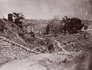 Ruiny mostu kolejowego R&P, Richmond, ca. 1865. autorstwa Alexander Gardner