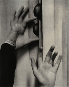 Georgia O’Keeffe — Ręce autorstwa Alfred Stieglitz