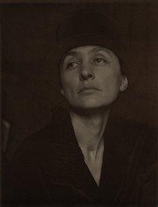 Georgia O’Keeffe autorstwa Alfred Stieglitz
